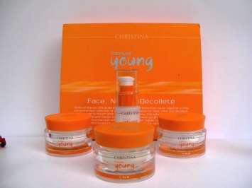 Forever Young Face, Neck & Decollete Kit